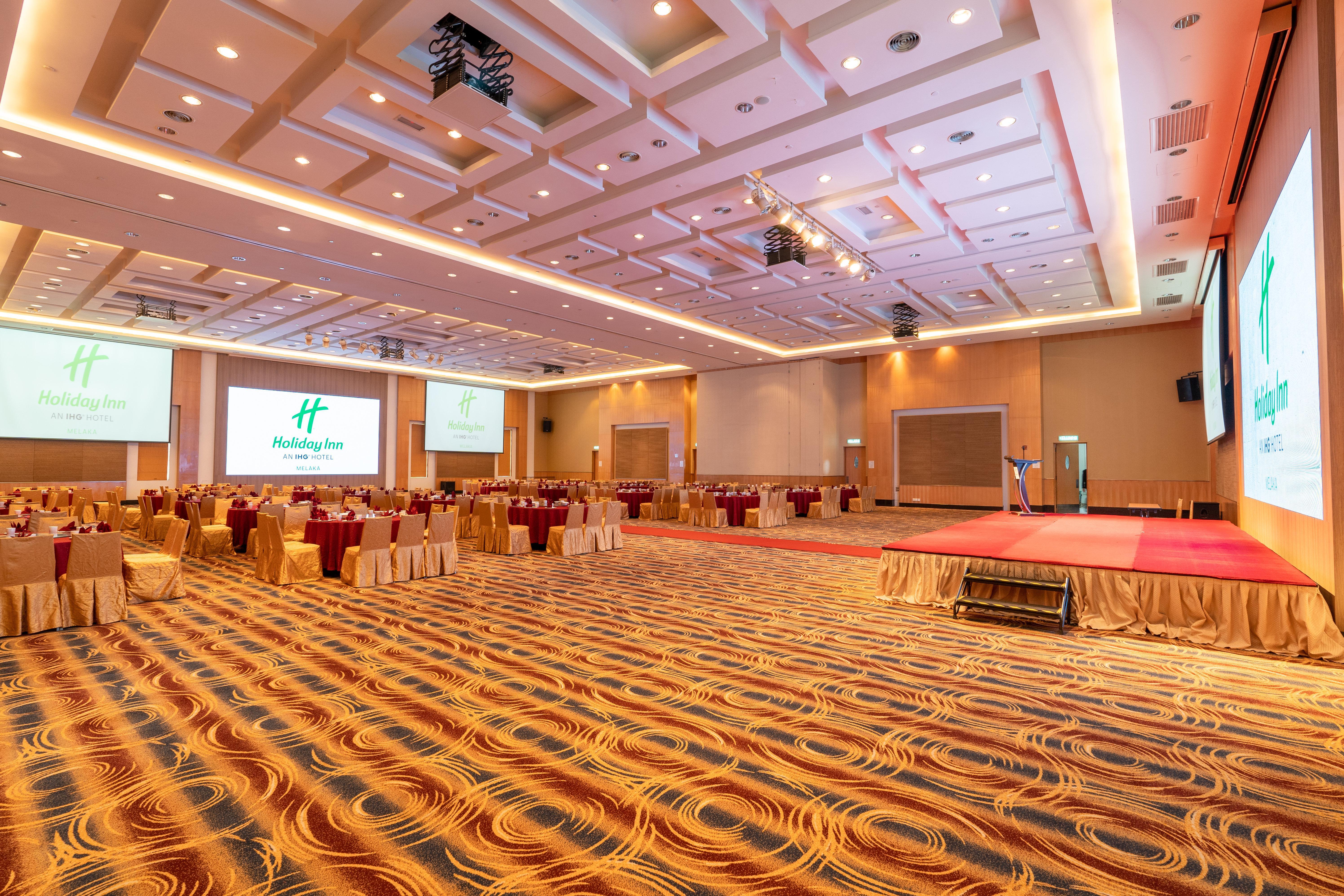 Holiday Inn Melaka By Ihg Exterior photo The ballroom