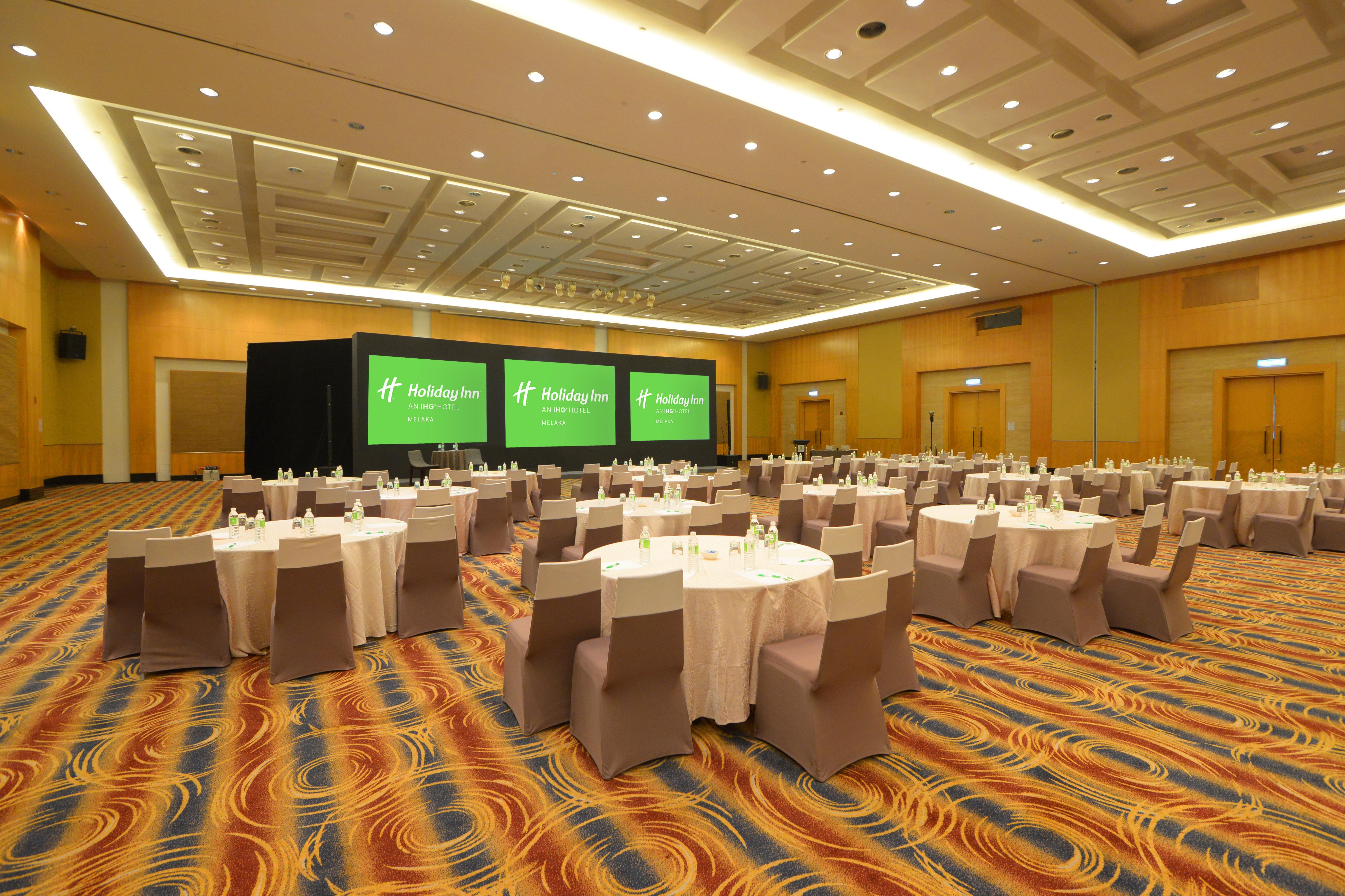 Holiday Inn Melaka By Ihg Exterior photo The ballroom