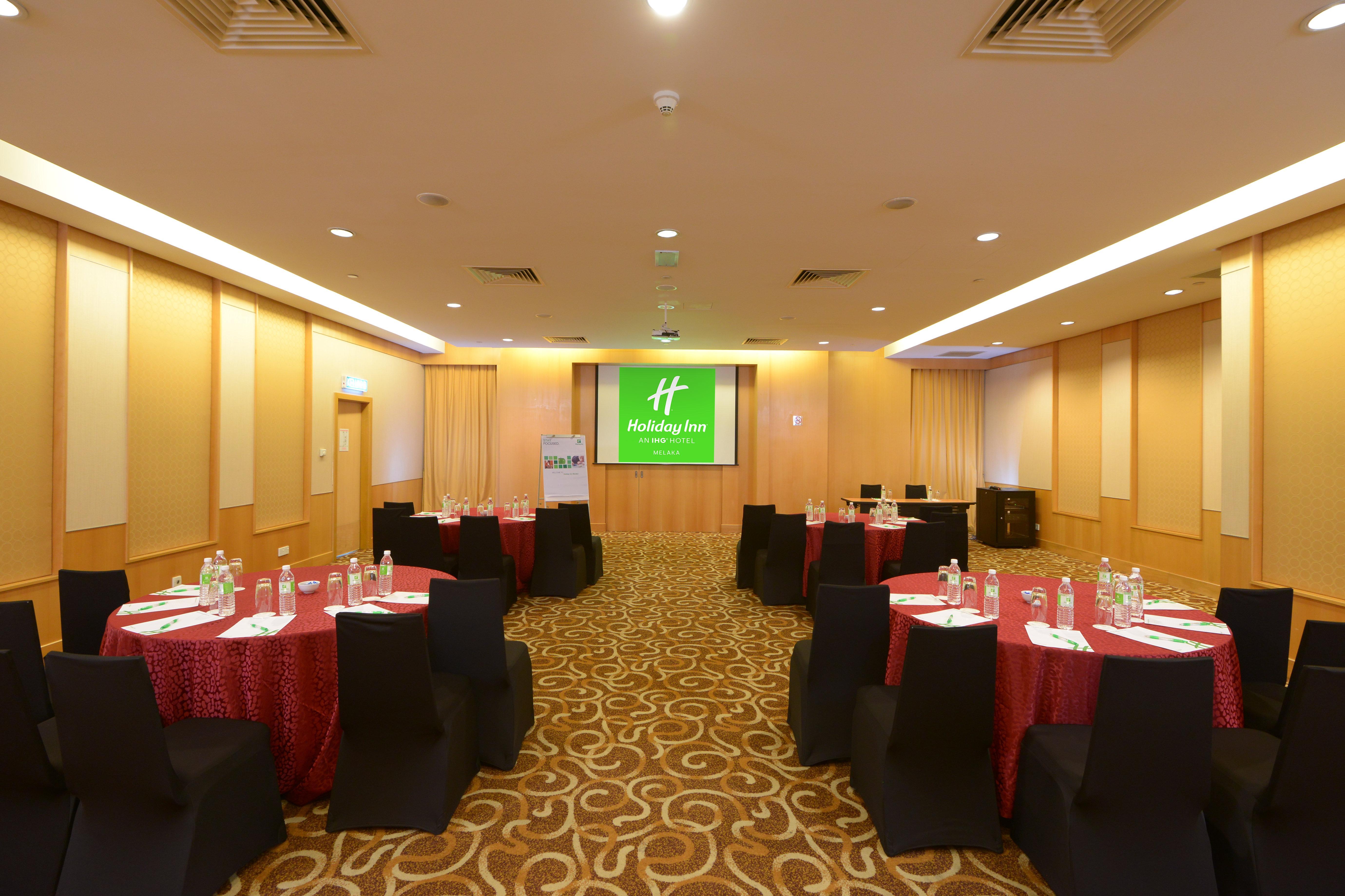 Holiday Inn Melaka By Ihg Exterior photo Meeting Room